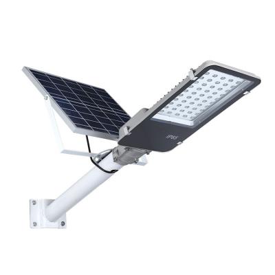 China Smart Solar Based 30w Led Street Light Outdoor Dusk To Dawn High Luminous Efficiency for sale