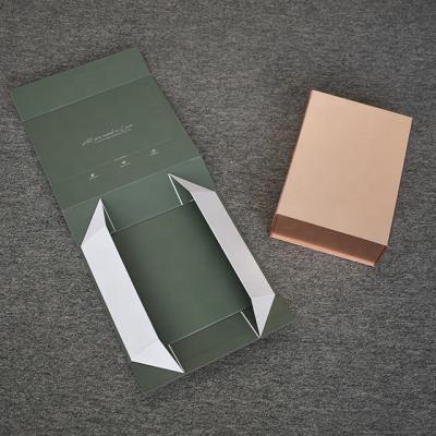 China Recycled Materials Custom Design Foldable Gift Boxes For Shoe And Clothes With Magnet Flap for sale