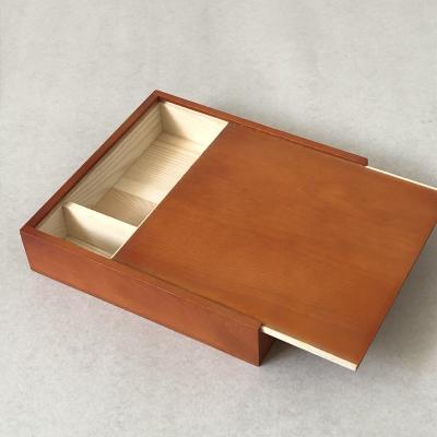 China Drawer Recyclable Paint Wooden Boxes For Photo And USB Packaging for sale