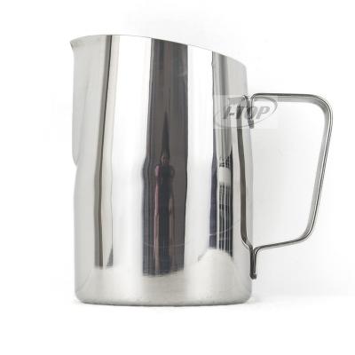 China Sustainable Milk Frothing Pitcher Milk Cup 20oz - Frother Measures On Both Sides - Perfect For Latte Art, Espresso Machines, Cappuccino for sale