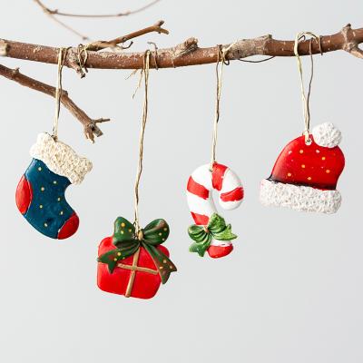 China Christmas Home Decoration 4pcs/set Resin Christmas Jars Hat Tree Decoration Pendants Hanging Craft Ornaments Christmas Gifts New Year Party Wedding Home Decor for sale