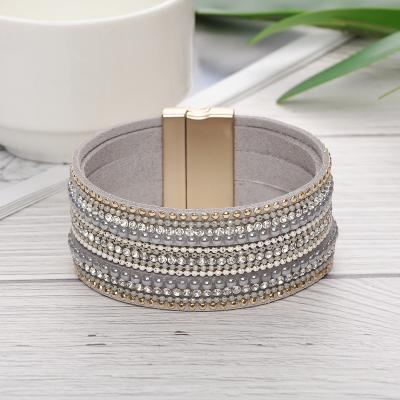 China Hot Selling European and American Style Explosive Ceramic Bracelets Diamond Asian Gold Buckle Bracelet Magnetic Women for sale