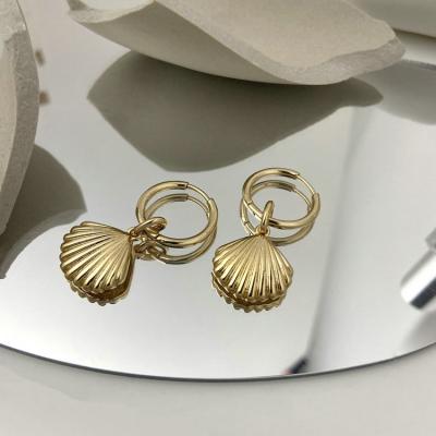 China Qufan FASHIONABLE 2021 Hot Sale Gold Plated Shell Pendant Earrings Unique Hoop Ear Studs Jewelry For Women for sale