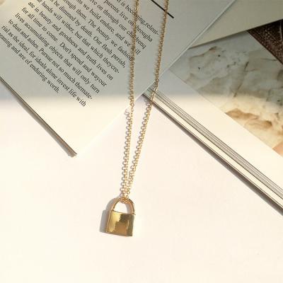 China Fashionable Punk Lock Choker Qufan Necklace Gold Pendant Chain For Women Girls Gift for sale