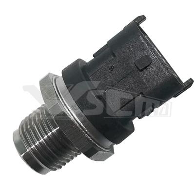 China Truck spare parts for MAN Trucks common rail pressure sensor 51274210233 21946209 V83707943 55223142 504333094 Standard Size for sale