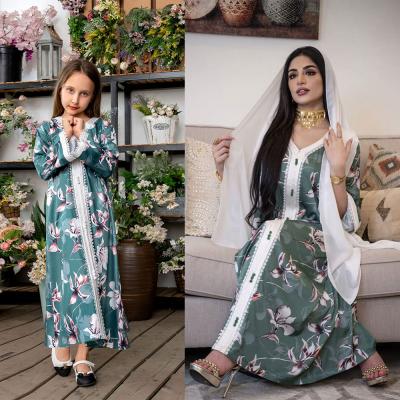 China Fashion Mother and Daughter Dress Fall 2021 Muslim Family Casual Outfits Middle East Ethnic Print Kids Mom Girls Matching Clothes for sale