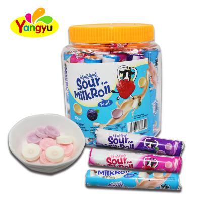 China Low MOQ Low Sugar Halal Fruity Sour Cow Milk Candy for sale