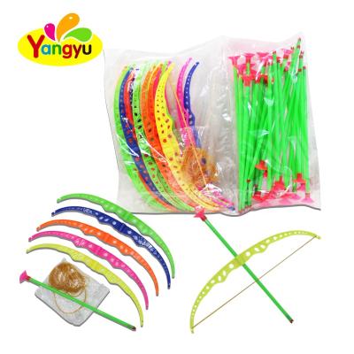 China Plastic Archery Toy Bow And Arrow Toy With Candy for sale