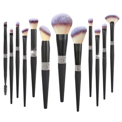 China Angular Blush 32 Pieces Professional Makeup Brushes With Case, Face Eyeshadow Eyeliner Base Liquid Lip Powder Blush for sale