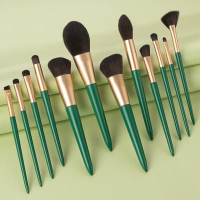 China Angular Blush New Style 12pcs Free Sample Makeup Brushes/Green Handle Makeup Brush Set/Logo Make Up Brushes Custom Made for sale