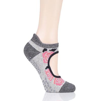 China Women's Gray Cotton Pattern Rose Sport Ankle Yoga Pilates Funny Grip Socks AJ19482 Wholesale Non-slip for sale