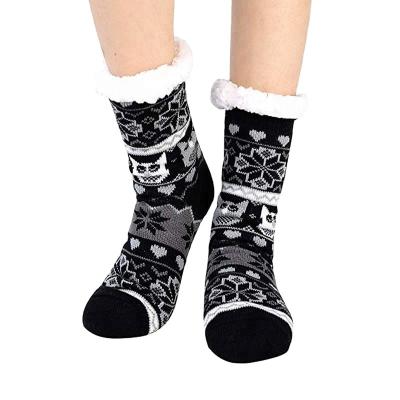 China Anti-Fault AJ181203 Adult Thick Black Slip Non Fuzzy Soft Christmas Winter Slipper Socks Snowflake Home Socks for sale