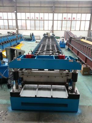 Chine Petit pain du GI/PPGI Kliplock formant la structure de panneau de mur de machine pour couvrir la feuille à vendre