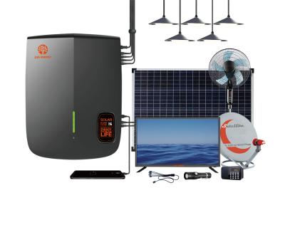 China 32 Inch 12V DC Solar Power Home TV 100W Mini Rechargeable Home Solar Power System with 5 LED Lights for sale