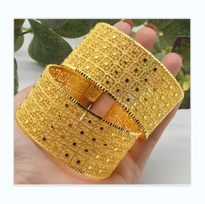 China Hot Sale Romantic Jewelry Bangles African 24k Gold Plated Bangle For Women Charm Copper Bracelets Bangles Luxury Wedding Party Jewelry for sale