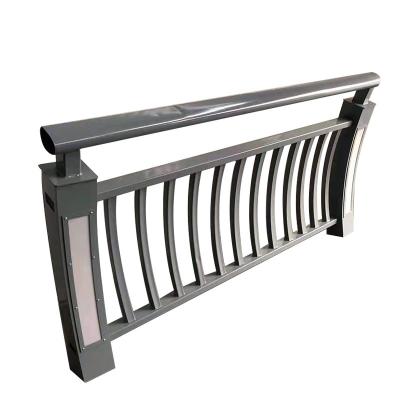 China Factory Highway Outdoor Metal Fence W Beam Guardrail Fence Protection SANLIU for sale