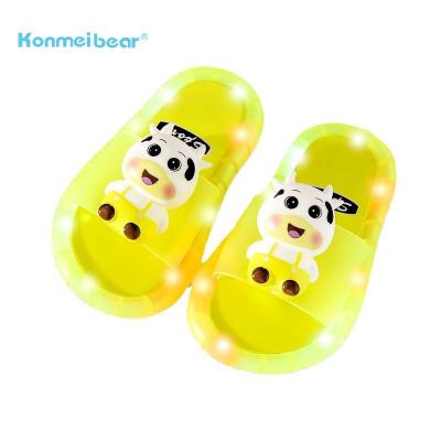 China 2022 Fashionable Waterproof Super Cow 3D Led Kids Slippers Kids Slippers for sale