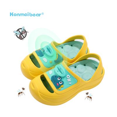 China Newest Lightweight Design Anti Thin Toe Trendy Slides Kids EVA Mosquito Design Dinosaur Cartoon Sandals for sale