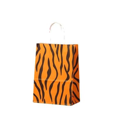 China Custom Color Leopard Print Kraft Paper Striped Cartoon Party Reception Paper Gift Bag for sale