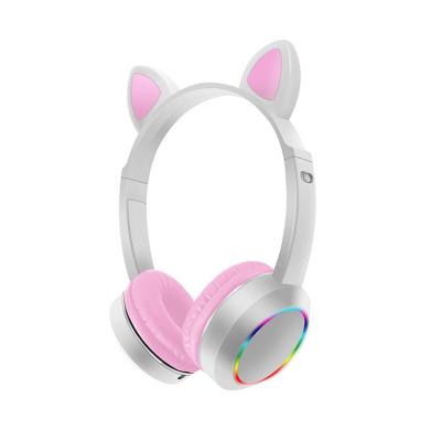 China Cat Earphone Gaming Wired Music LED Cat Ear Headphones BT 5.0 Stereo Earbud Speaker Earphone Cute Bluetooth Radio Headsets Amazon for sale