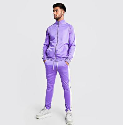 China Polyester Breathable Striped Slim Fit Tracksuit Custom Sporty Tracksuit Men for sale