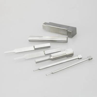 China OEM Injection Moulding Accessories Square Punch Pin Tool Custom Brass Mould Punching Needle à venda