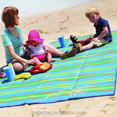 China Custom Foldable Outdoor Picnic Waterproof pp Nonwoven or Oxford Straw Beach Mat for sale