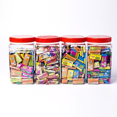 China For Fun And Refreshing Wholesale Mouth Jar Packed Bubble Gum With 40mm Gum Sticks In Gum Goodies for sale