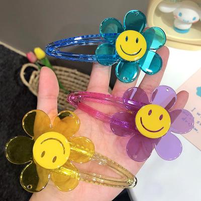 China Fashion Fashion Clear Sunflower Daisy Trendy Transparent Hair Clips For Girls Kids Women Acrylic Resin Hair Clips for sale