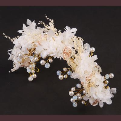 China Luxury Elegant Crystal Women Head Piece Natural Pearl Flower Wedding Crown Bridal Hair Jewelry Accessories for sale