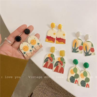 China Cute colorful painting of new stud flower portrait fashionable Korean sweet girls trendy earrings dangle resin earrings for sale