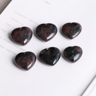 China China Manufacturers Round Heart Garnet Pendant Rough Stone Healings Round Crystals Pendant for sale