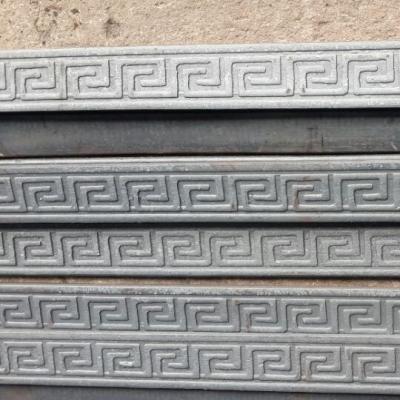 China Hot Rolling Fence Cap Rail Forged Steel Wrought Iron Stair Railing for sale