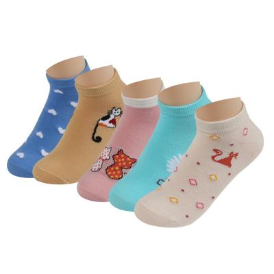 China Wholesale Cute Socks Girls Socks Cheap New Design Ladies Girls Ladies Funny Novelty Women's Socks Love Cats for sale