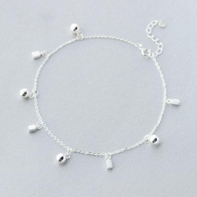 China Environmental Friendly Fashion Silver Adjustable Bell Cube Charms Anklets Summer Jewelry Wholesale for sale