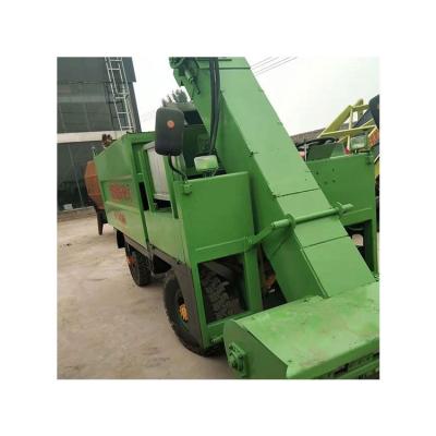 China Durable sale high quality easy operation livestock poultry fertilizer cleaning truck for dairy farm nightsoil collector for sale