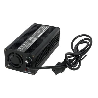 China Universal Electric Motorcycle 4S 16.8V 15A Li Ion Battery Charger For Various Battery Pack for sale