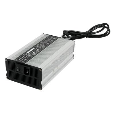 China Golf Cart /Electric Car Tourist 600W Battery Charger For Electric Cleaning Equiment 24V 36V 48V 60V for sale