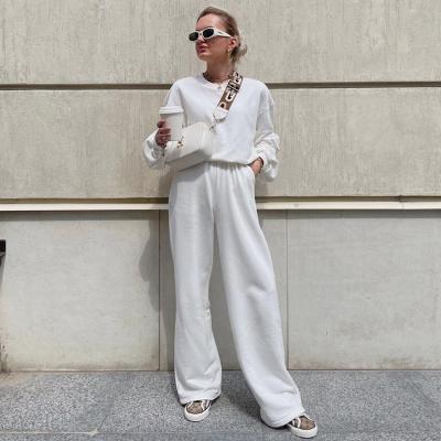 China Breathable Women Jogger Scrub Long Set Sweatshirt And Straight Leg Sleeve White Sweatsuit Sweatpants for sale