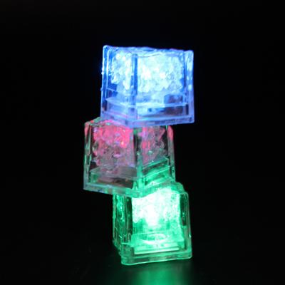 China Plastic Multiple Color LED Ice Cubes Lights Toy Glow Ice Cube for sale