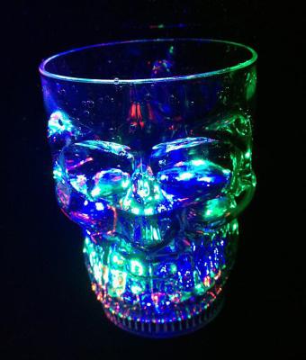 China Halloween Use LED Skull Halloween Party Mug, Halloween Supplies for sale