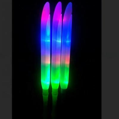 Κίνα Green Multi Colored Straight LED Glow in Dark Sword Toy for Medium and Fast Mode προς πώληση