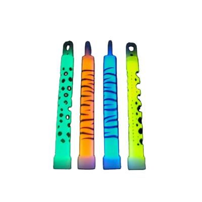 China 6-8 Hours Glowing Time 15*150mm Chemical Glow Stick in Assorted Colors for Halloween for sale