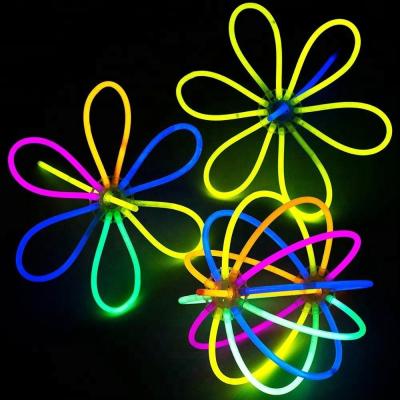 China Multi Color Glow Lantern for Party Favors and Festival Supplies PE Plastic Material for sale