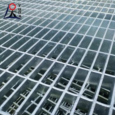 China Fast Delivery Anti Dumping Free Expanded Metal Grating Manhole Cover For Road Construction for sale