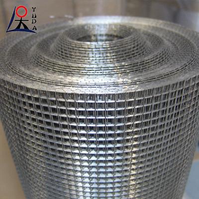 China Electro Galvanized Welded Iron Wire Mesh And Hot Dipped Welded Wire Mesh for sale