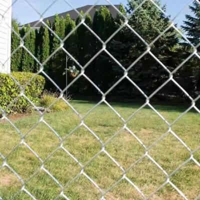 China Privacy Chain Link Mesh Rolls Diamond Shape Galvanized Chain Link Fence for sale