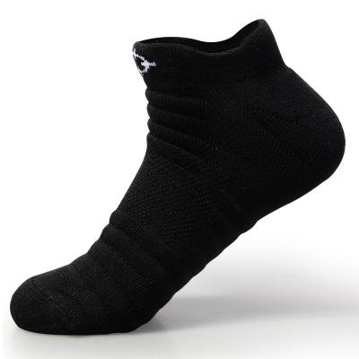 China Rigorer Antibacterial Sports Wear Thick Running Unisex Ankle Basketball Anti-Slip Socks zu verkaufen