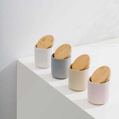 중국 Luxury Empty Ceramic Cylinder Candle Holder 12 Oz Candle Jar with Wooden Lids for Candle Making 판매용