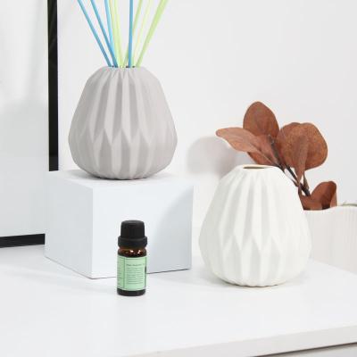 Κίνα Wholesale Home Fancy Empty Ceramic Round Essential Oil Reed Diffuser Bottles Bulk Sustainable προς πώληση